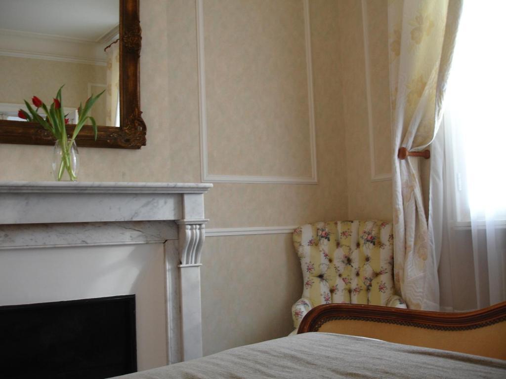 Chateau Beau Jardin Hotel Gaillan-en-Medoc Bilik gambar